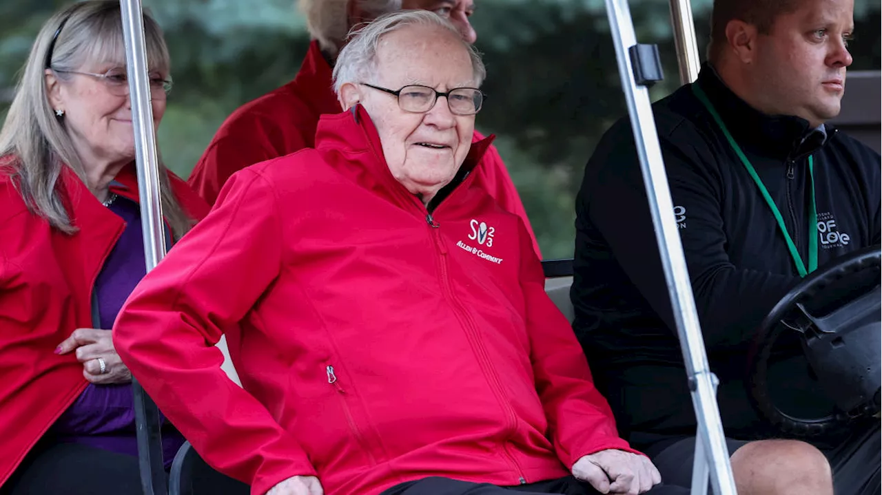 Does Warren Buffett's age directly impact his stock?