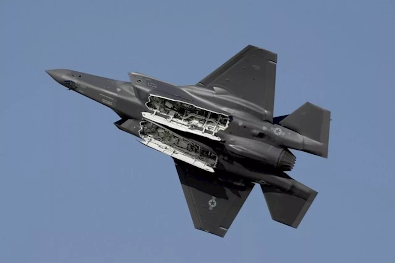 Greece signs deal to buy 20 US-made F-35 jets in major military overhaul