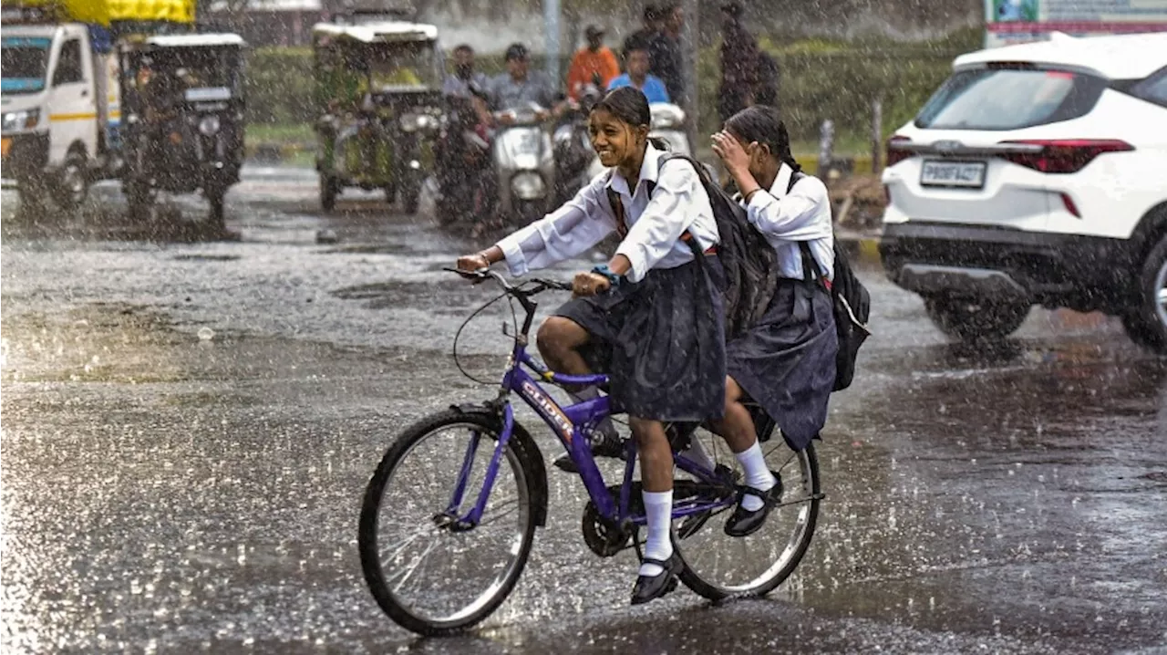 Monsoon Update: उत्तर-पश्चिम भारत में फिर एक्टिव हो रहा मॉनसून, पंजाब-हरियाणा से यूपी तक बरसेंगे बादल, जानें दिल्ली का मौसम