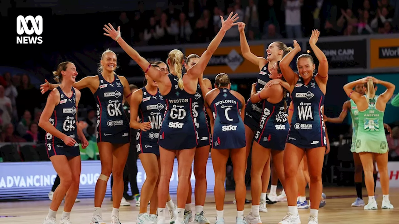 Melbourne Vixens bounce back from 'worst performance' to reach Super Netball grand final