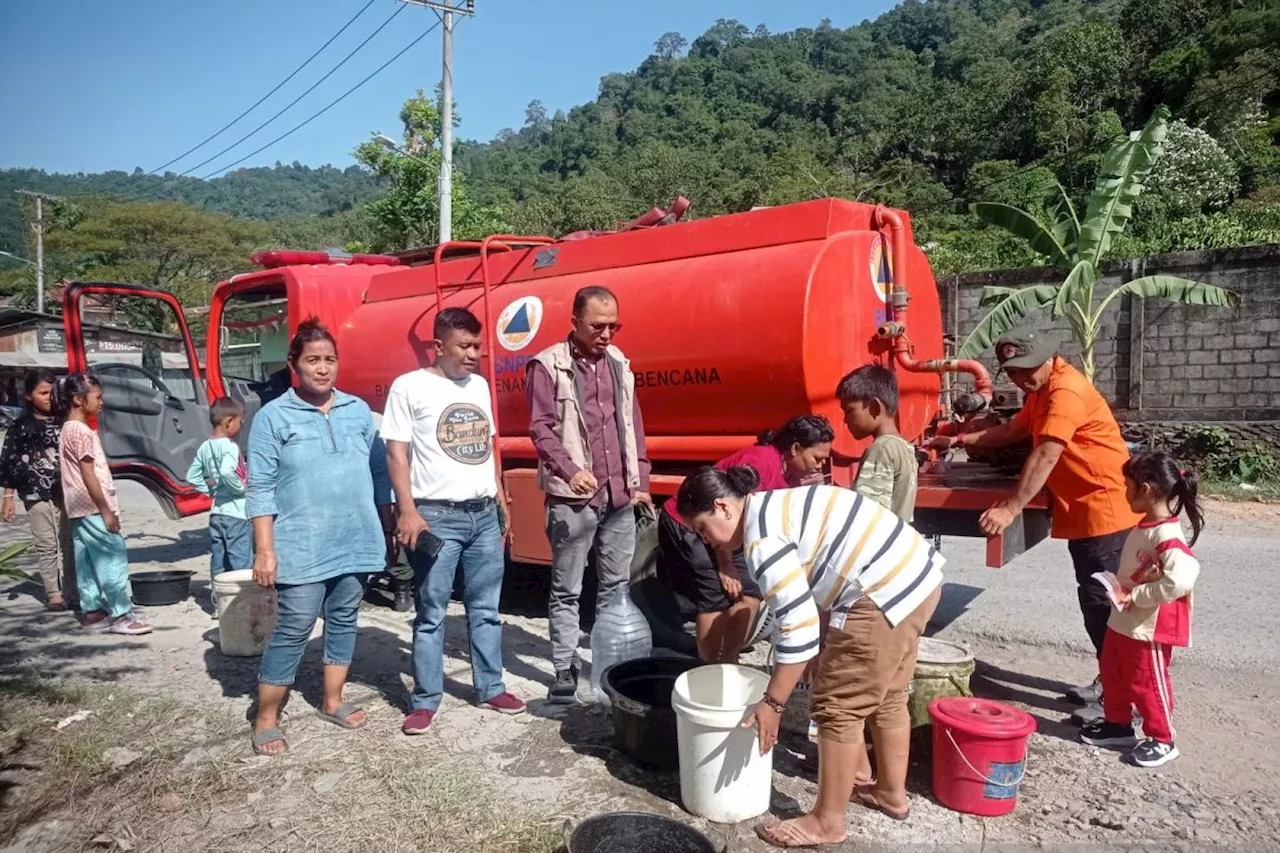 BPBD Padang siaga layani warga yang perlu air bersih saat kemarau