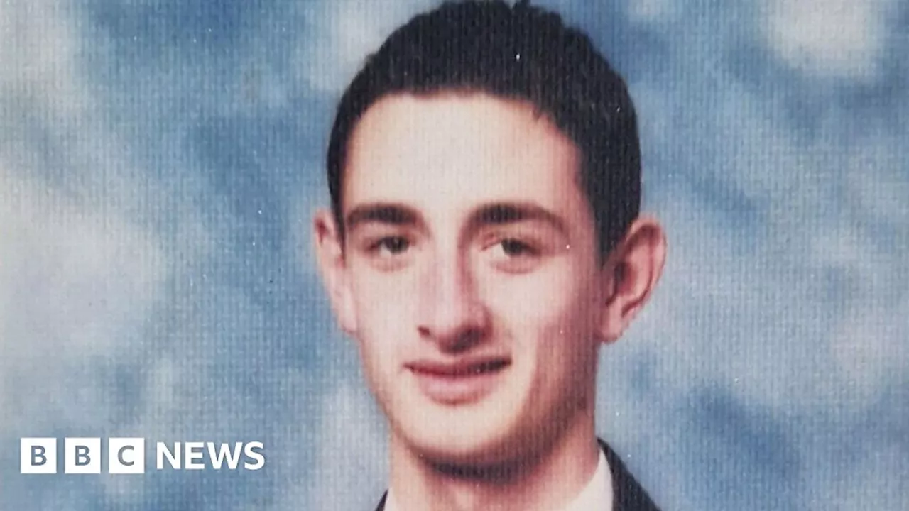 Gavin Brett: Police issue fresh appeal in teenager's murder