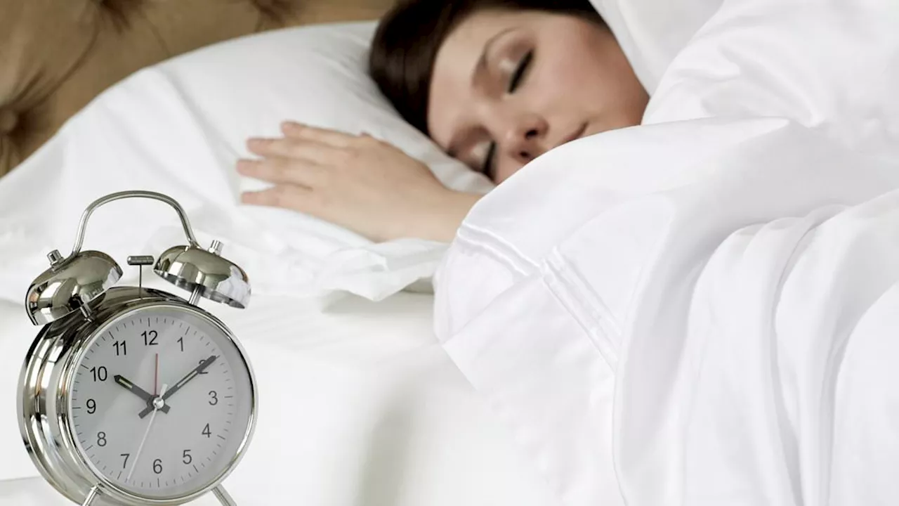 Study reveals the exact time women trying for a baby should go to sleep