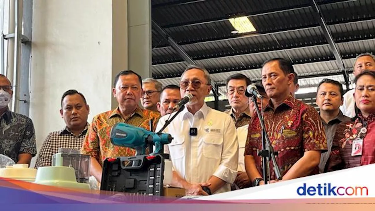 WNA Impor HP-Pakaian Ilegal Puluhan Miliar buat Dijual di Toko Online