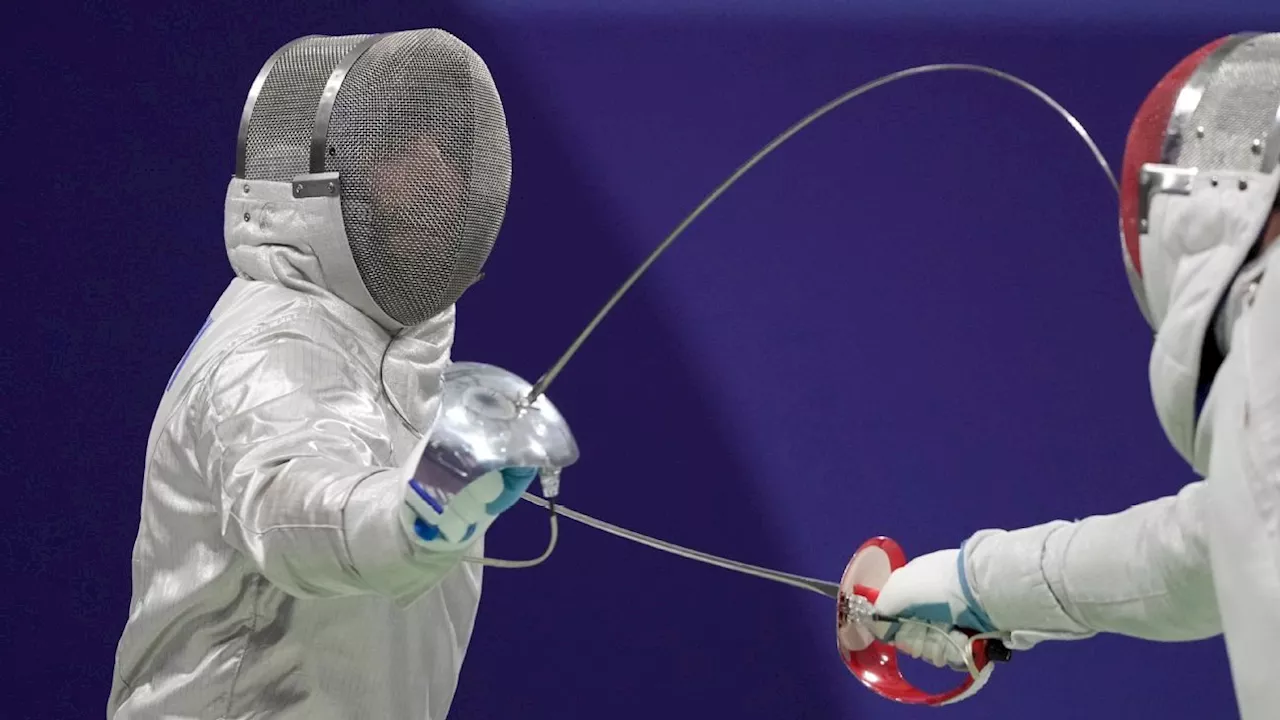 Hungarian fencer upset, ending chance at 4th straight gold