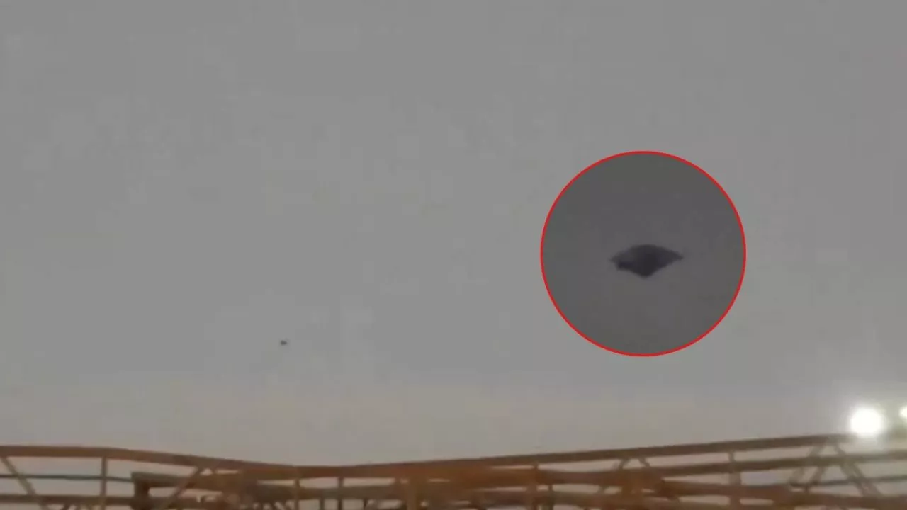 Captan en VIDEO extraño objeto volando en el cielo, ¿es una nave extraterrestre?