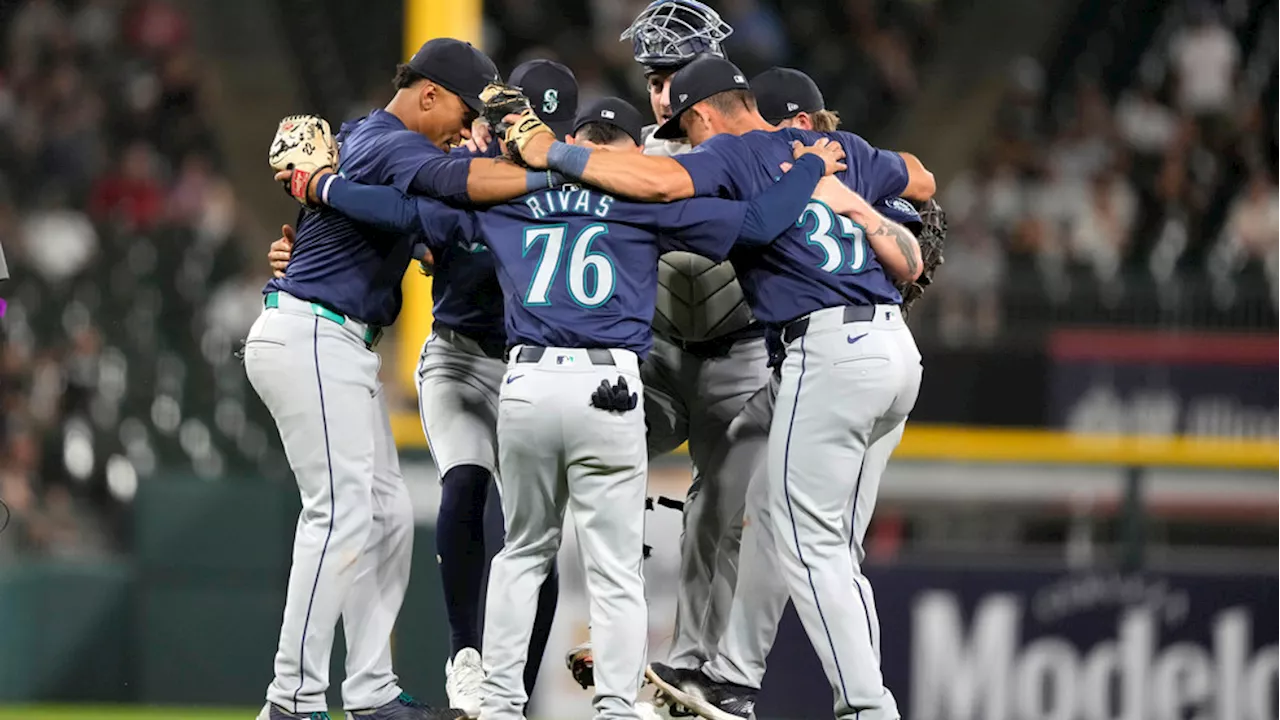 Rojas, Moore, Robles hit consecutive HRs in 1st, Mariners beat White Sox 10-0