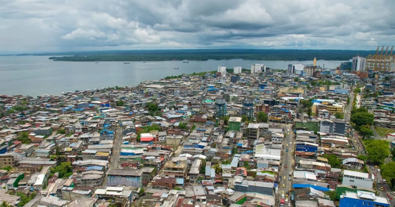 Familias en Buenaventura impiden entrada de la Armada