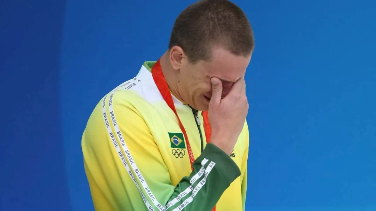 ‘Cachorrão’ e Mafê nas finais: conheça os nadadores brasileiros que já ganharam medalha nas Olimpíadas