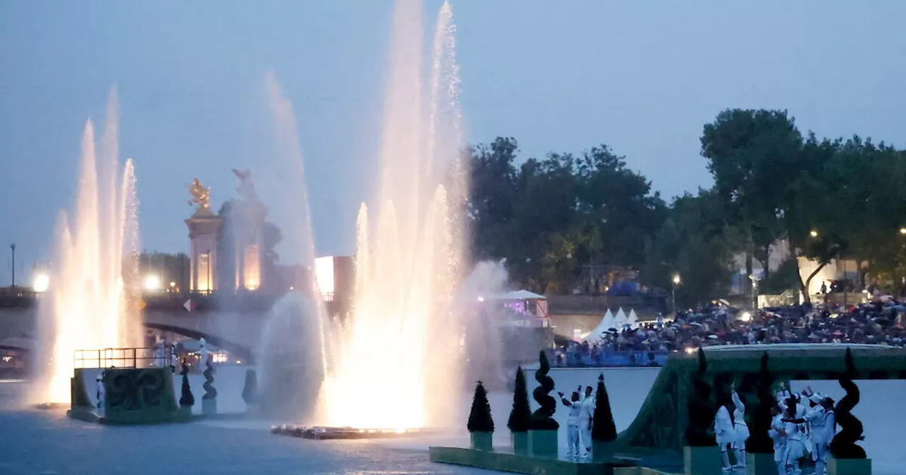 A la cérémonie d’ouverture des JO 2024, rien que de l’eau, de l’eau de pluie, de l’eau de halo