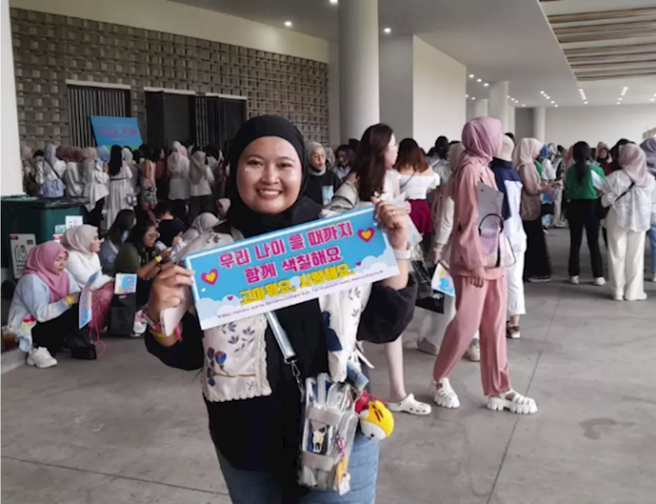 Fans Aktor Korea Kim Seon-Ho Ramaikan GBK