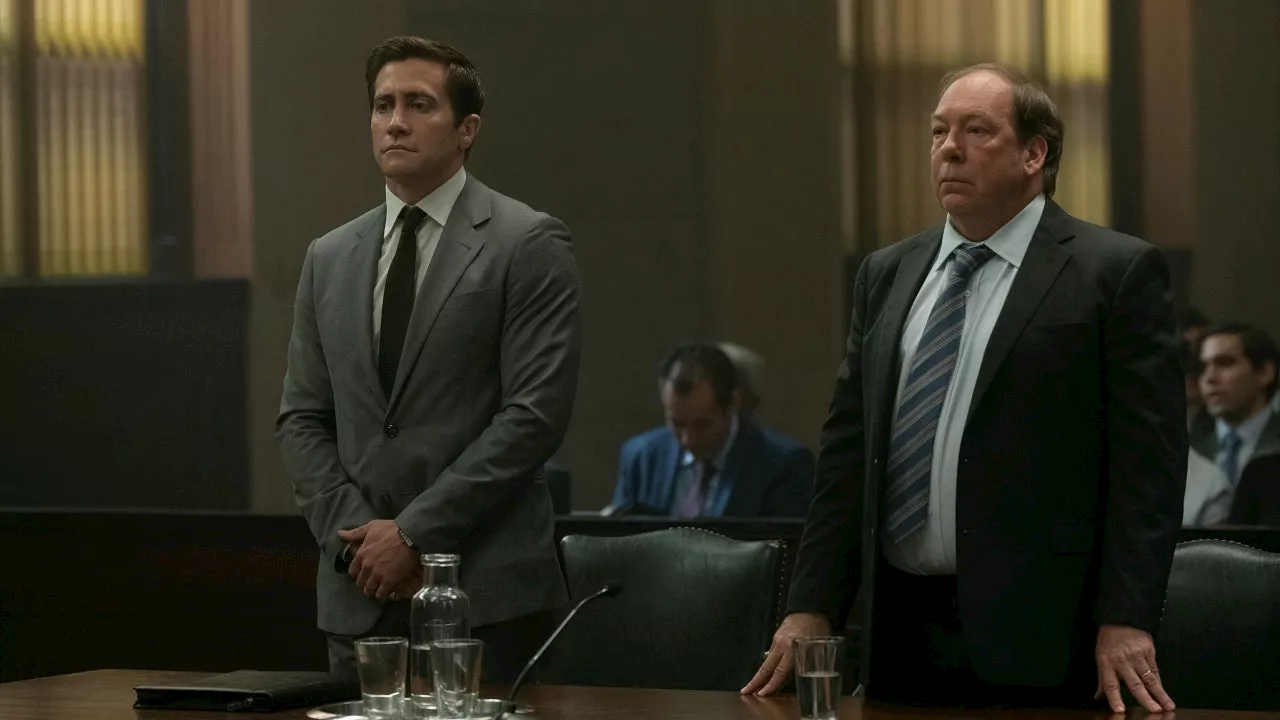 Jake Gyllenhaal, and His Eyebrows, on Trial in “Presumed Innocent”