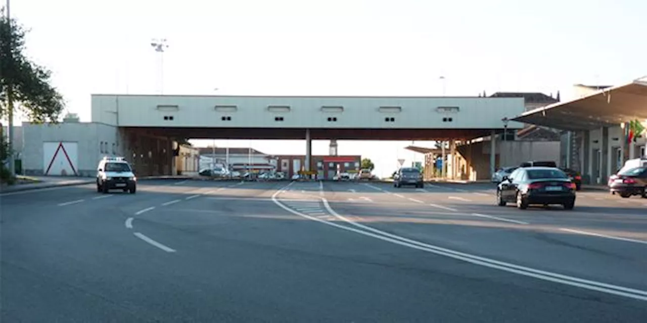 Emigrantes recebidos em Vilar Formoso com conselhos sobre segurança rodoviária