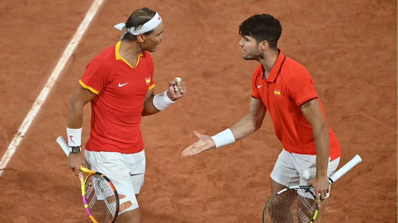 JO Paris 2024 : Carlos Alcaraz et Rafael Nadal, réunis en double, se qualifient pour les huitièmes de finale