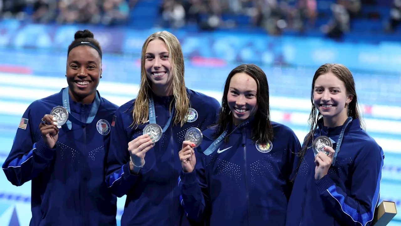 Gretchen Walsh & Kate Douglass Break American Record, Win Silver in 4x100 Relay