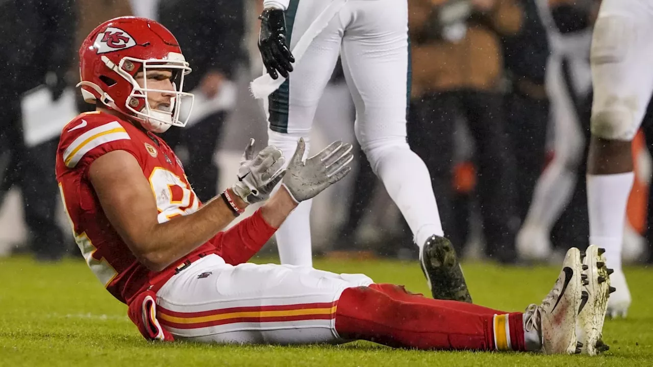 KC Chiefs Camp Injury Tracker: Justin Watson, Justin Reid Out