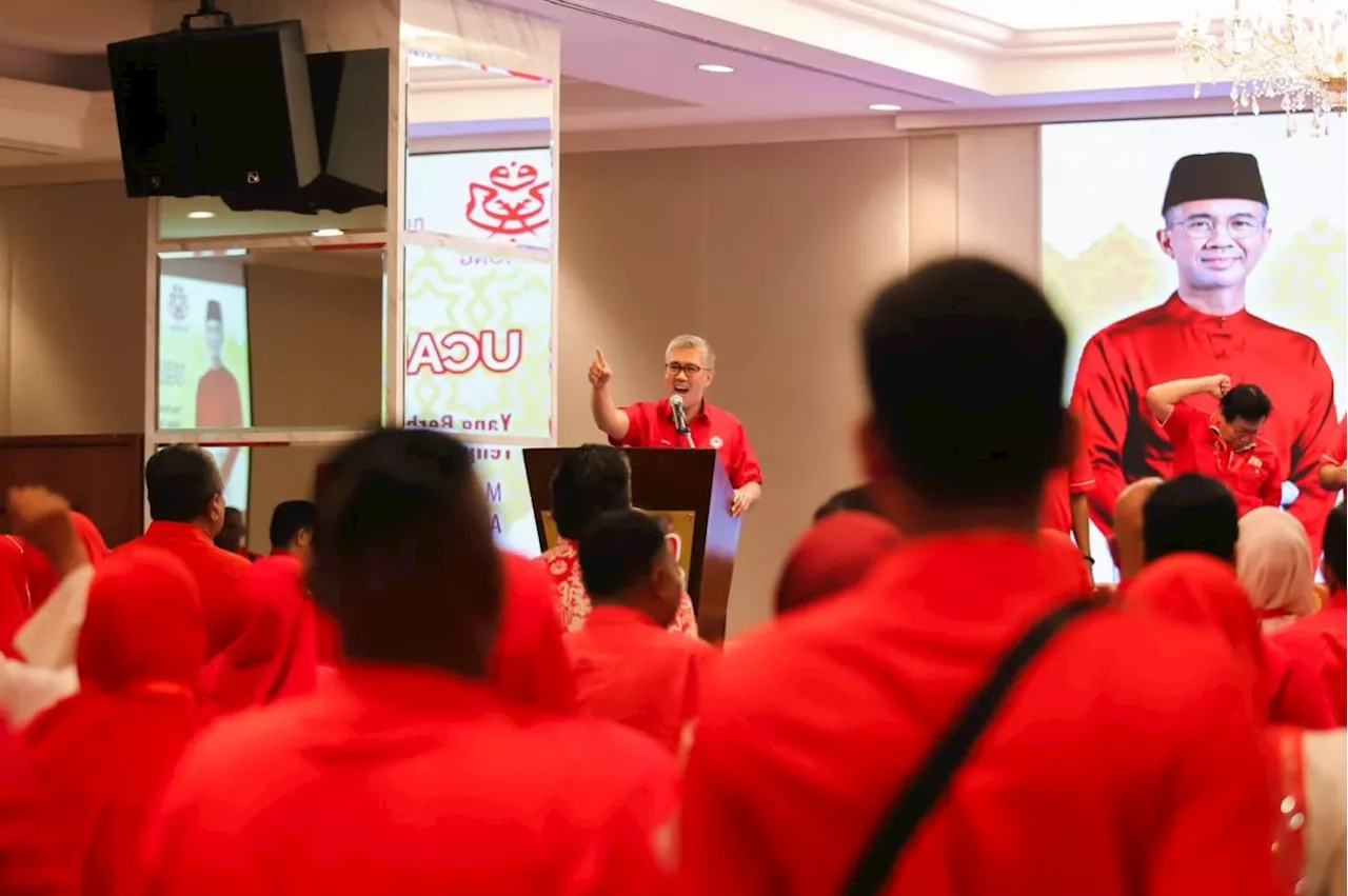 Umno does not need leaders ‘bankrupt’ with ideas, says Zafrul