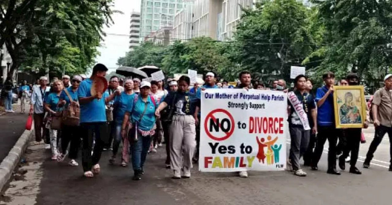 Catholic faithful in Cebu rally against Divorce Bill