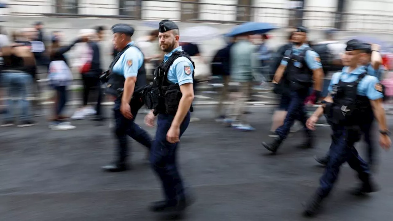 Thieves steal Brazilian football legend's briefcase in Paris taxi heist