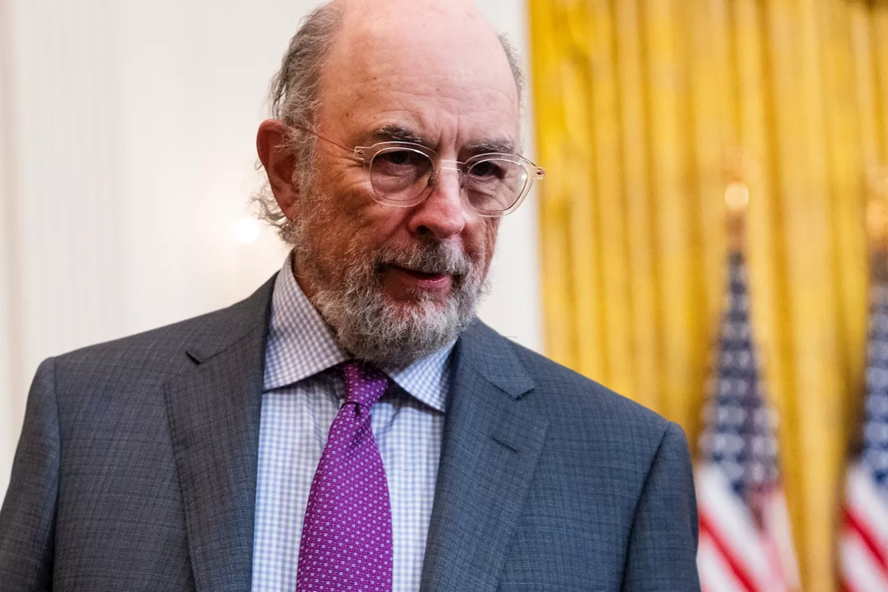 Even Richard Schiff thinks we’re living in ‘The West Wing’