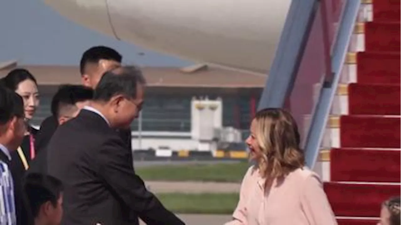 Italian PM arrives in China for her first official visit