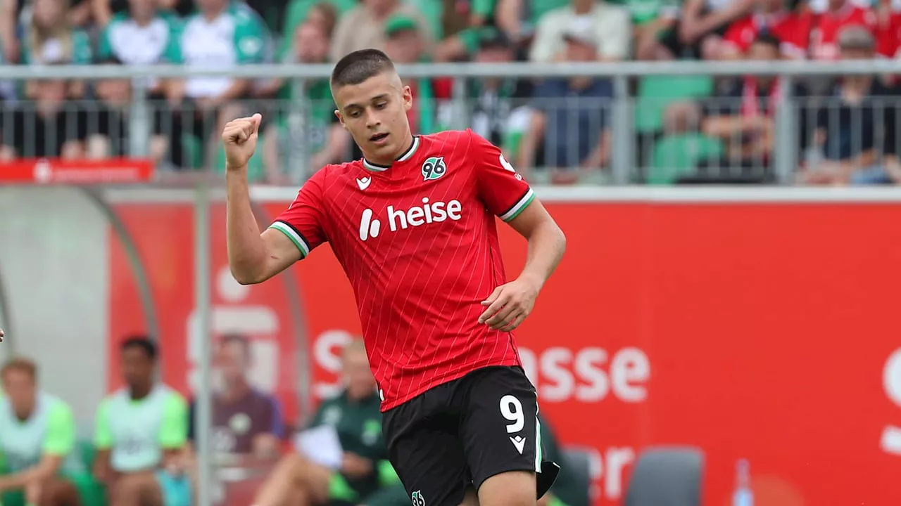 Hannover 96: Nicolo Tresoldi gewinnt internes Baller-Duell