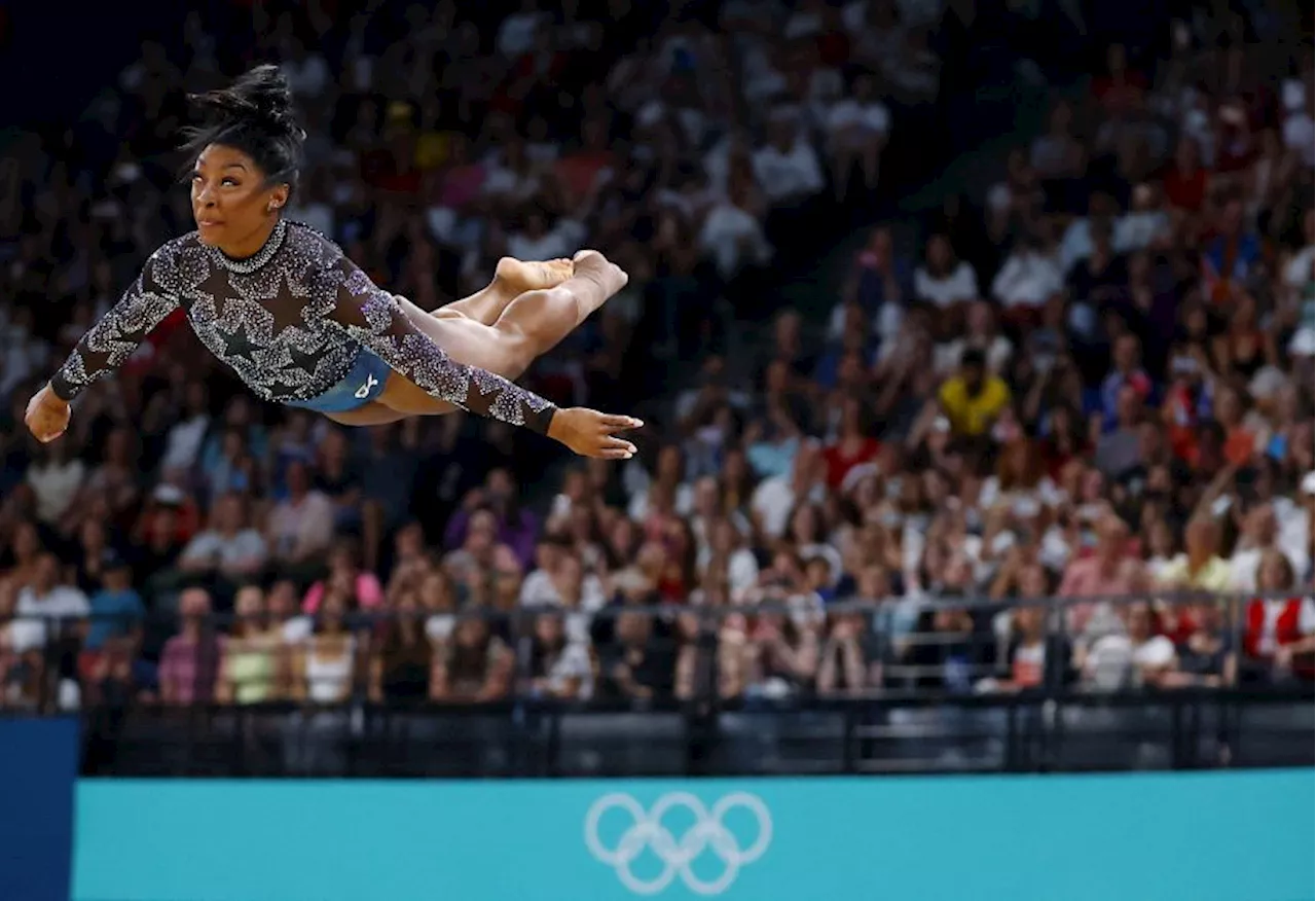 De Tom Cruise a Lady Gaga: famosos comparecem em peso para ver Simone Biles