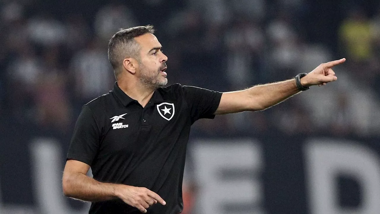 Artur Jorge diz que não há 'time misto' no Botafogo