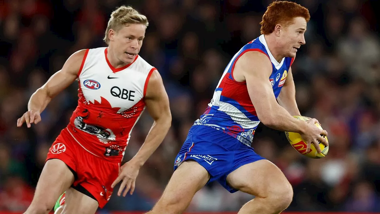 LIVE AFL: Ladder-leading Swans vulnerable to building Bulldogs as top eight berth looms