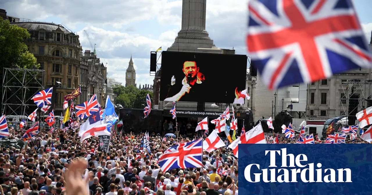 Tommy Robinson ‘could face jail’ over film screening at London protest