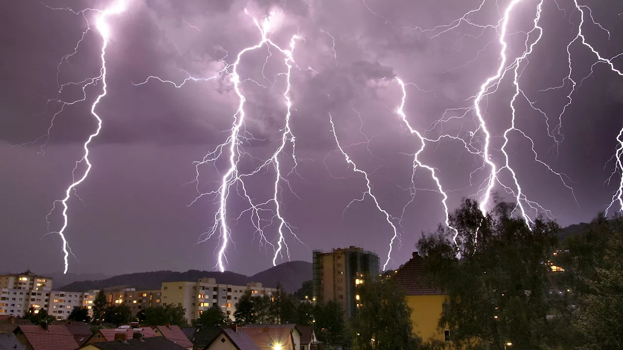  Unwetter-Alarm! Hagel-Gewitter zieht nach Österreich