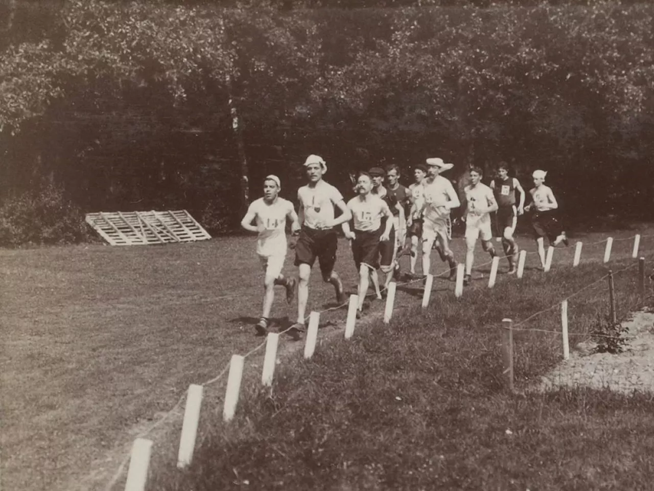 Olimpiadi di Parigi 1900: quella maratona di Théato, l'atleta senza Stato