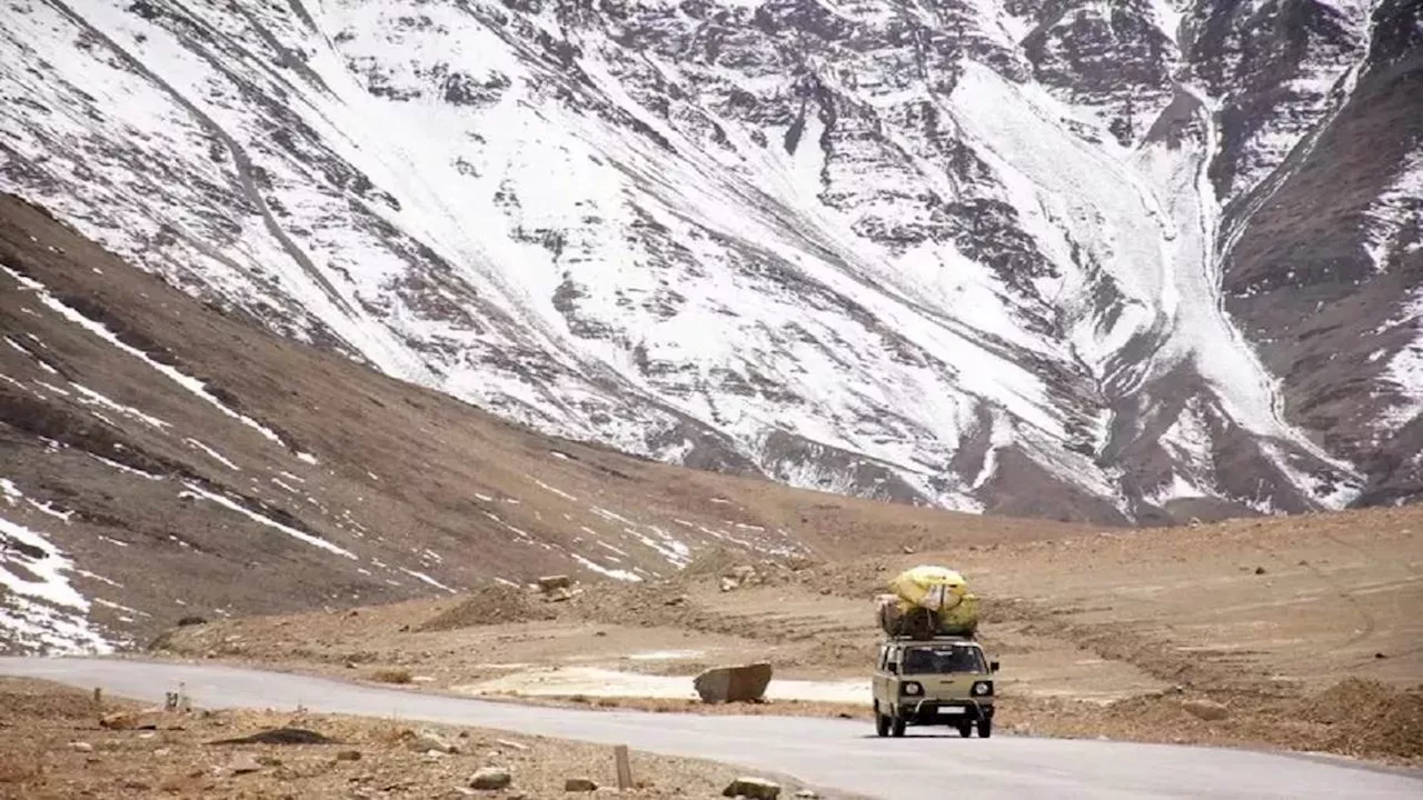 Himachal Weather: सात घंटे बाद खुला मनाली-लेह मार्ग, प्रदेश में 10 सड़कें अभी भी बंद; कई जिलों में भारी बारिश का अलर्ट