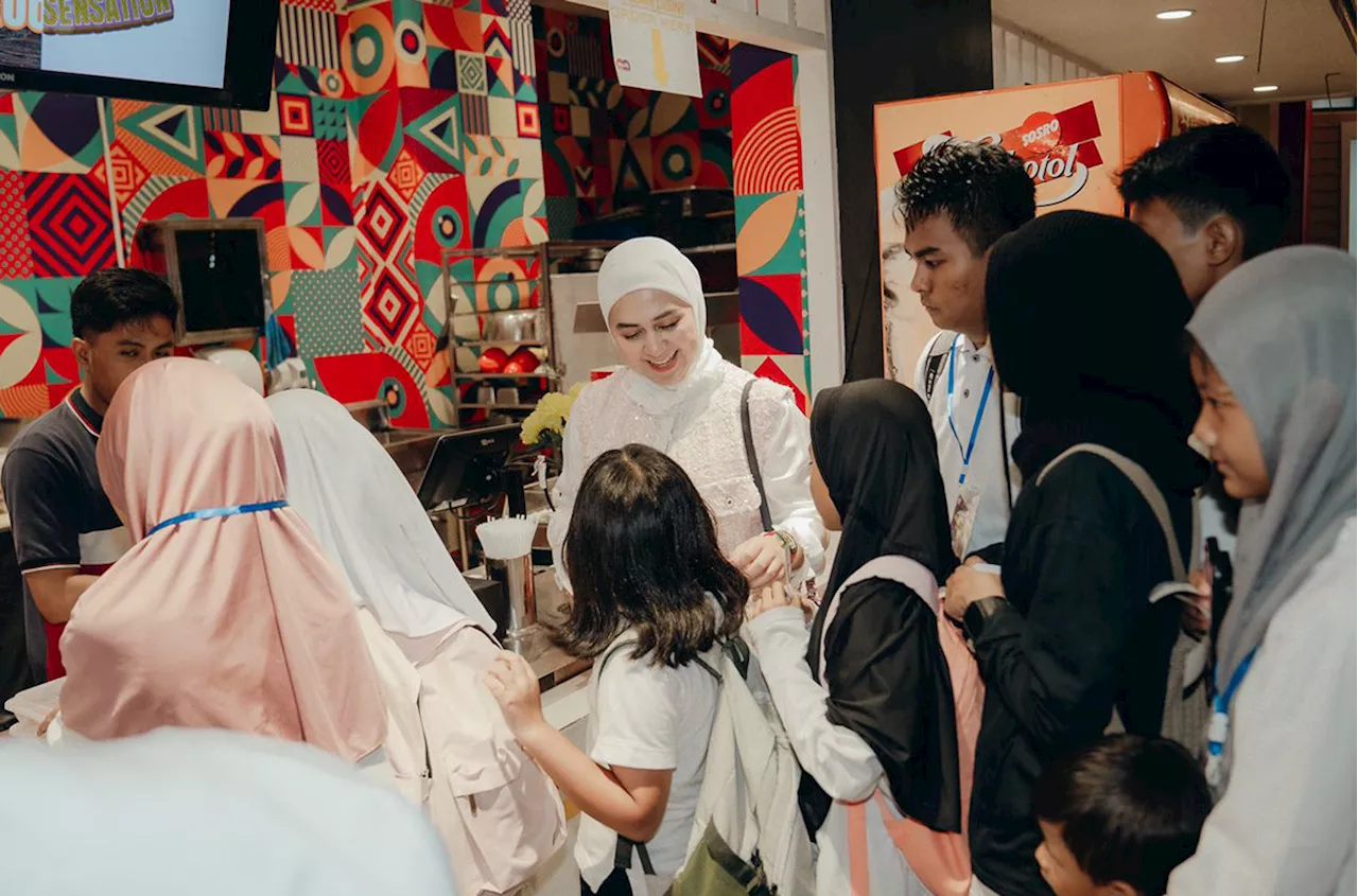 Sahroni Ajak Ratusan Anak Yatim Field Trip ke Trans Studio Cibubur, Seru