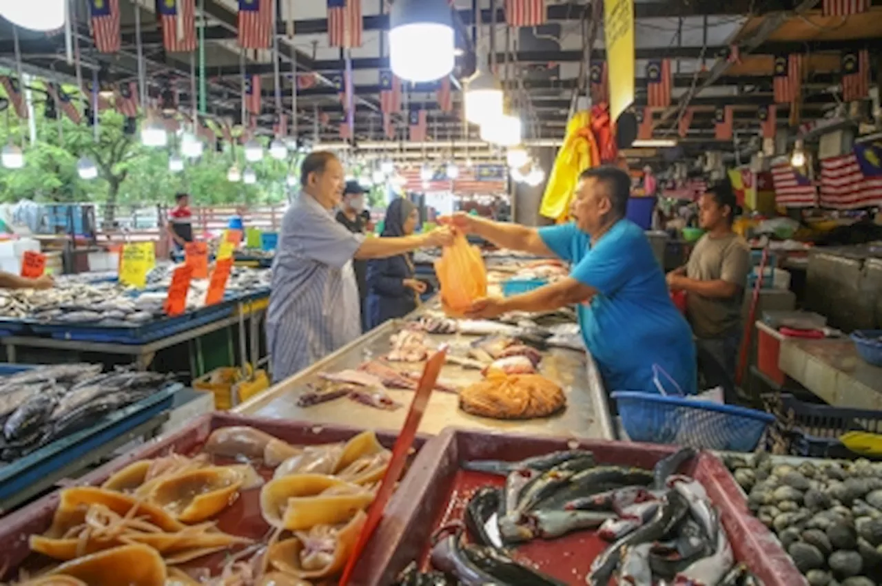 Malaysia records 1.3 million metric tonnes in fisheries production January to July 2024, strengthening food security