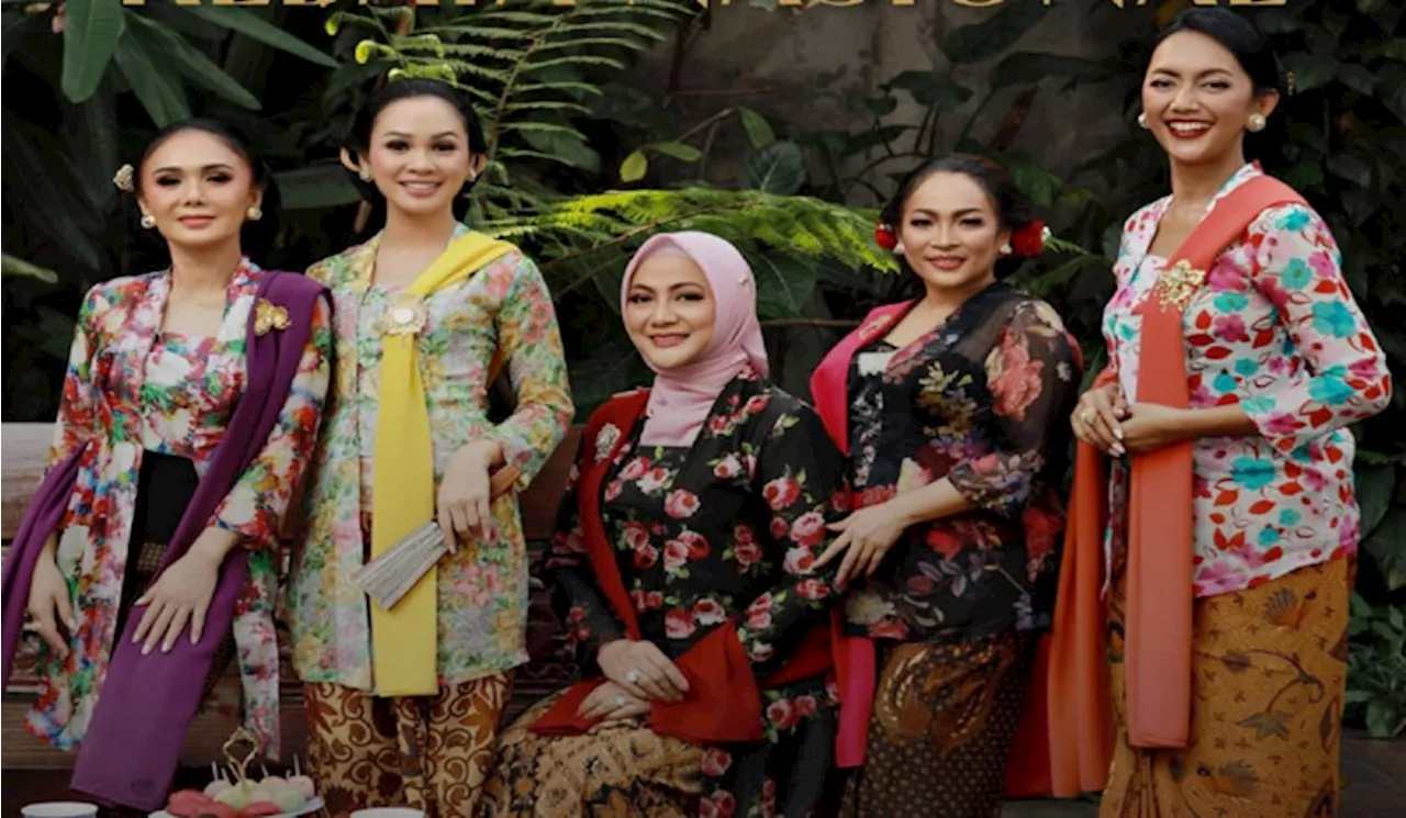 Sambut Hari Kebaya Nasional, 5 Wanita Rilis Lagu Kebaya Indonesia