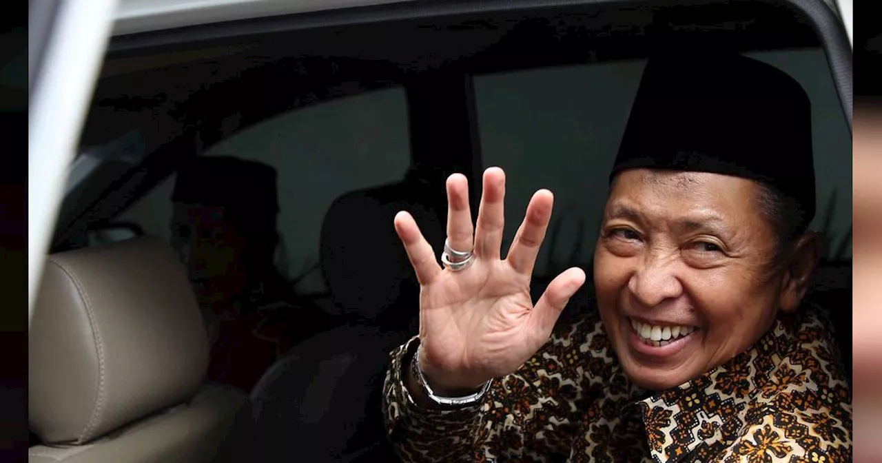 VIDEO: Profil Hamzah Haz, Eks Wartawan & Kiai NU Hingga Kalahkan SBY Jadi Wapres Megawati