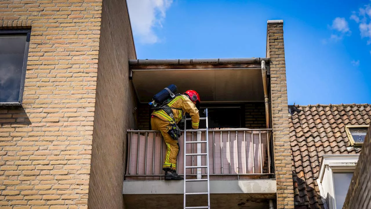 112-nieuws: brand op balkon appartement • botsing auto's in Helmond