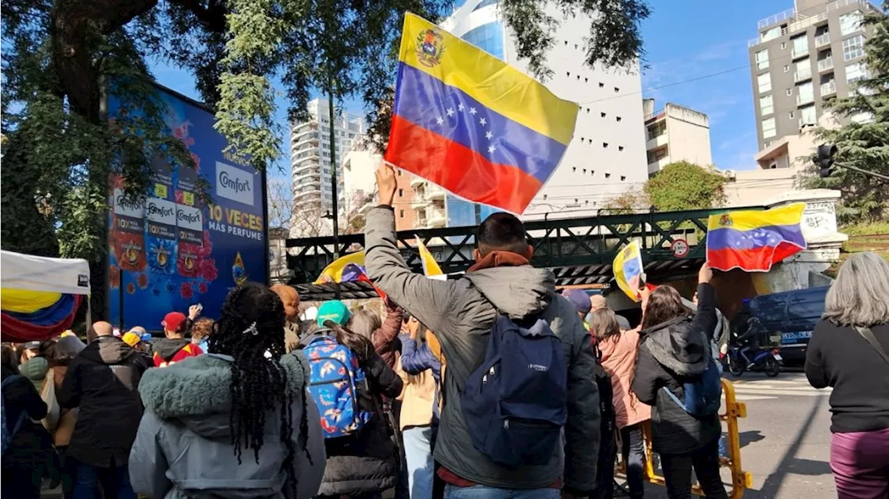 Residentes venezolanos votaron en la embajada en Buenos Aires