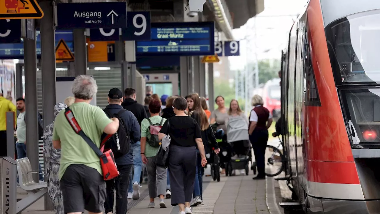 Baustelle Bahn, Galeria-Schließungen, Bafög: Diese Änderungen bringt der August