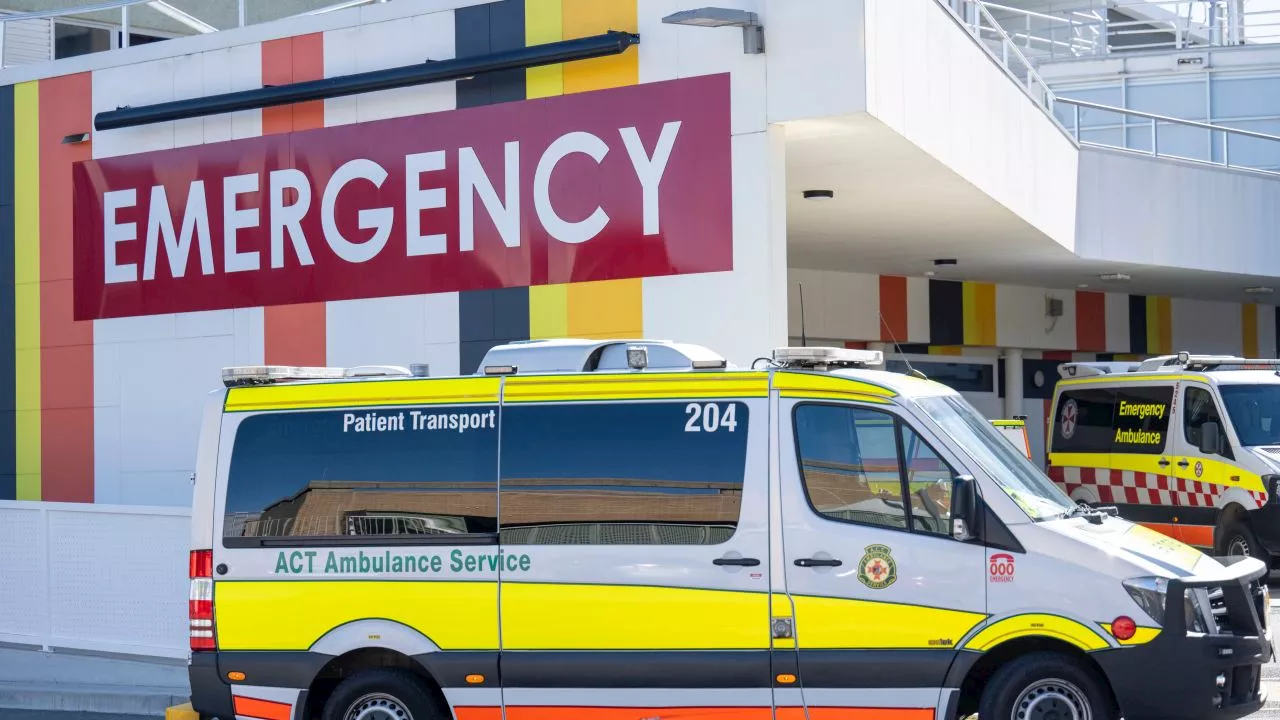 Three dead after horror single vehicle crash north of Canberra