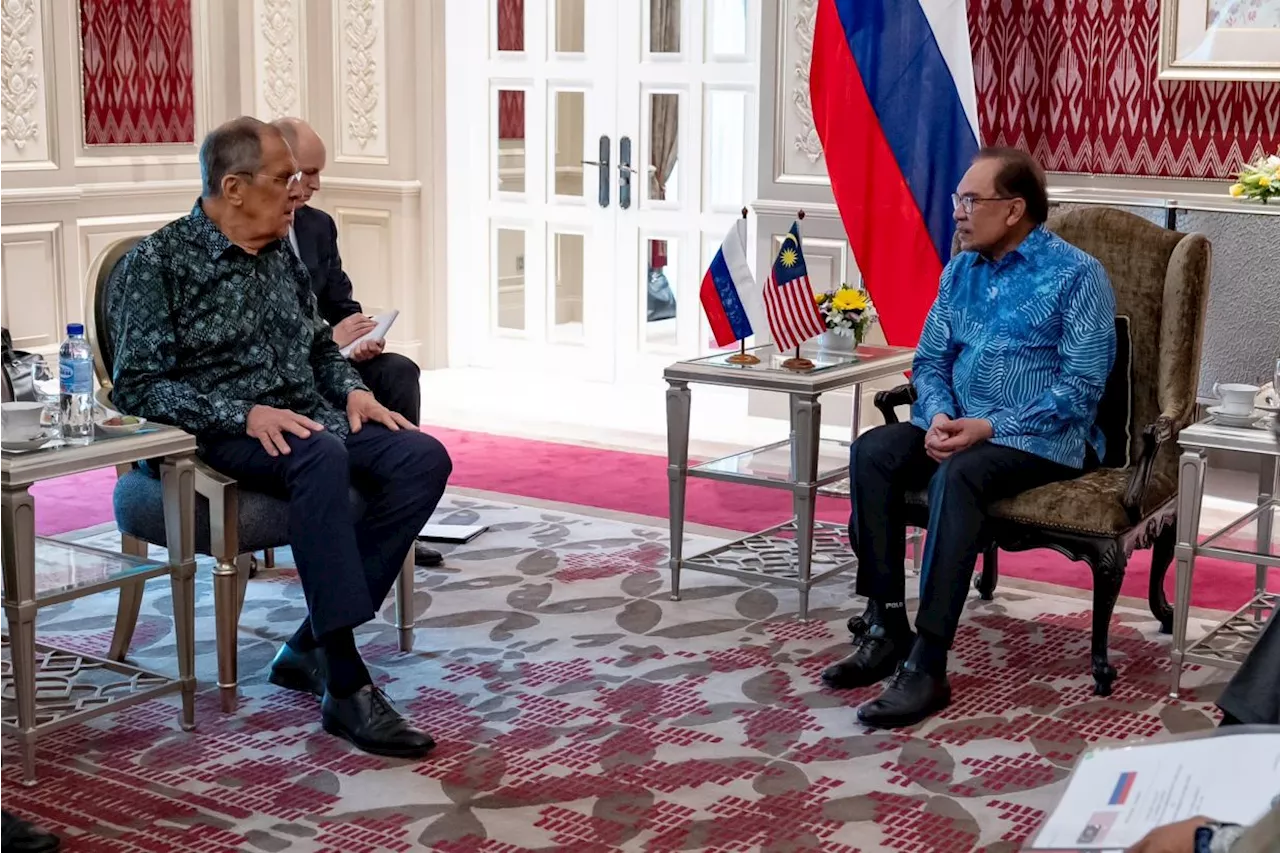 Anwar and Russian Foreign Minister discuss Malaysia’s application for BRICS membership alliance