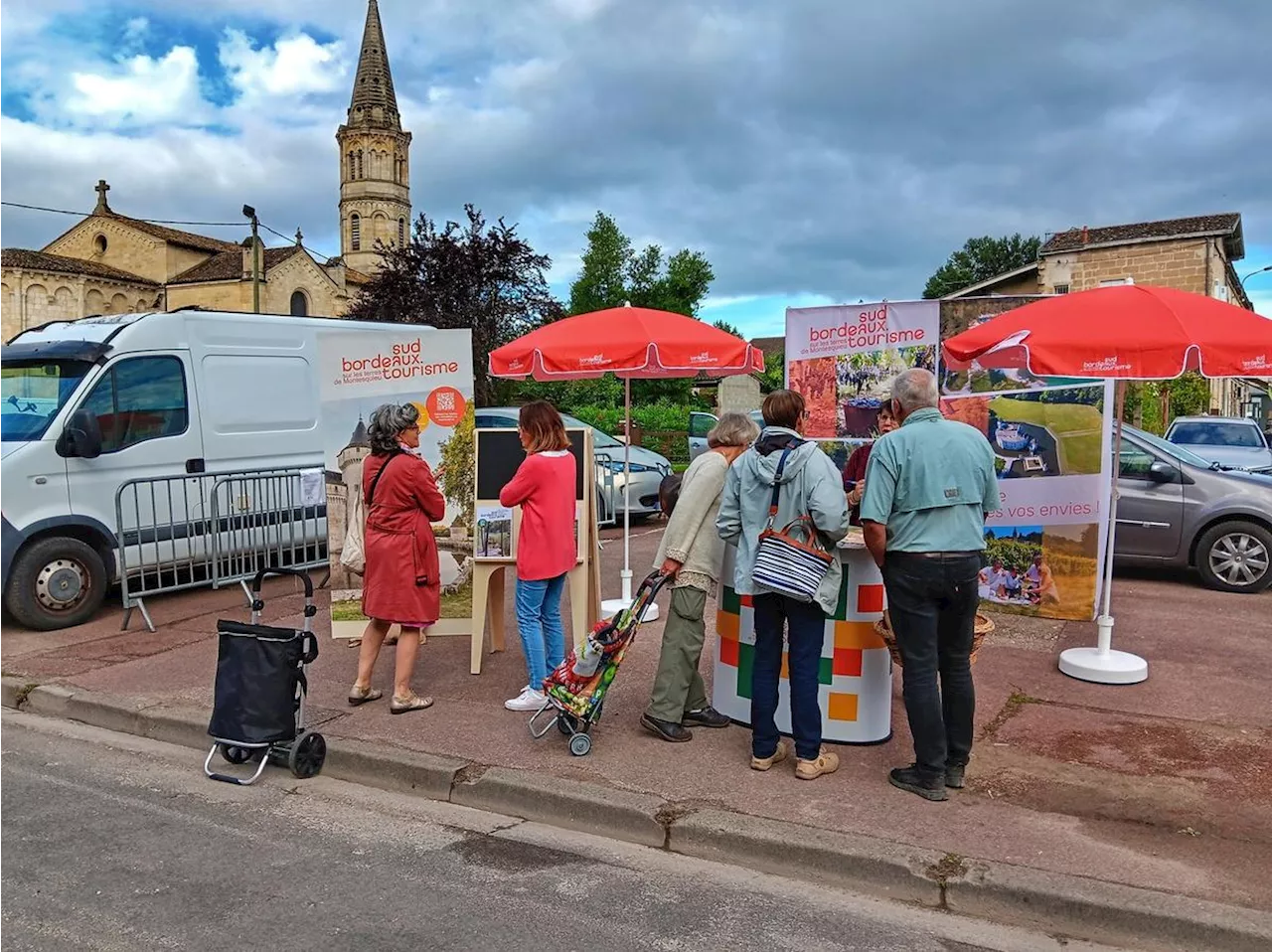 Léognan : Sud Bordeaux tourisme s’installe sur le marché de Léognan jusqu’à fin août