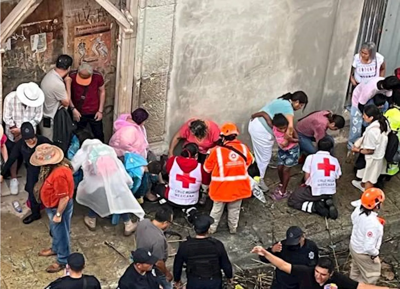 En Oaxaca, explosión de pirotecnia en desfile de la Guelaguetza deja siete personas heridas