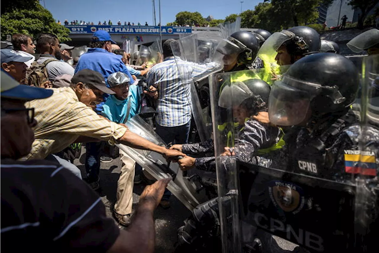 A Caracas scoppiano proteste contro la vittoria di Maduro