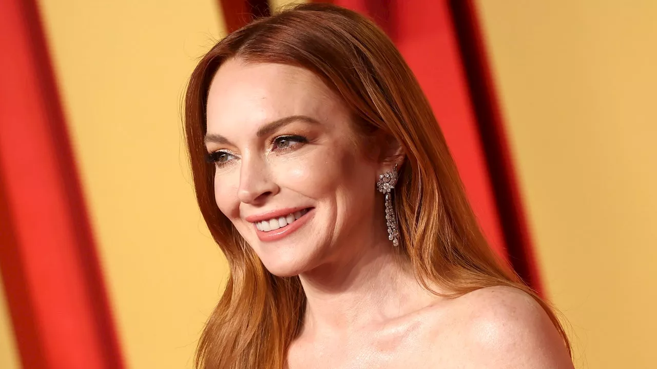 Lindsay Lohan's 'Churro Waves' Are the Most Delicious Texture and Color — See Photos