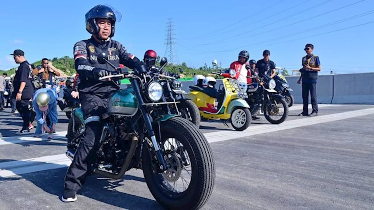 Foto Jokowi Happy, Konvoi Motoran Bareng Influencer di Jalan Mulus IKN