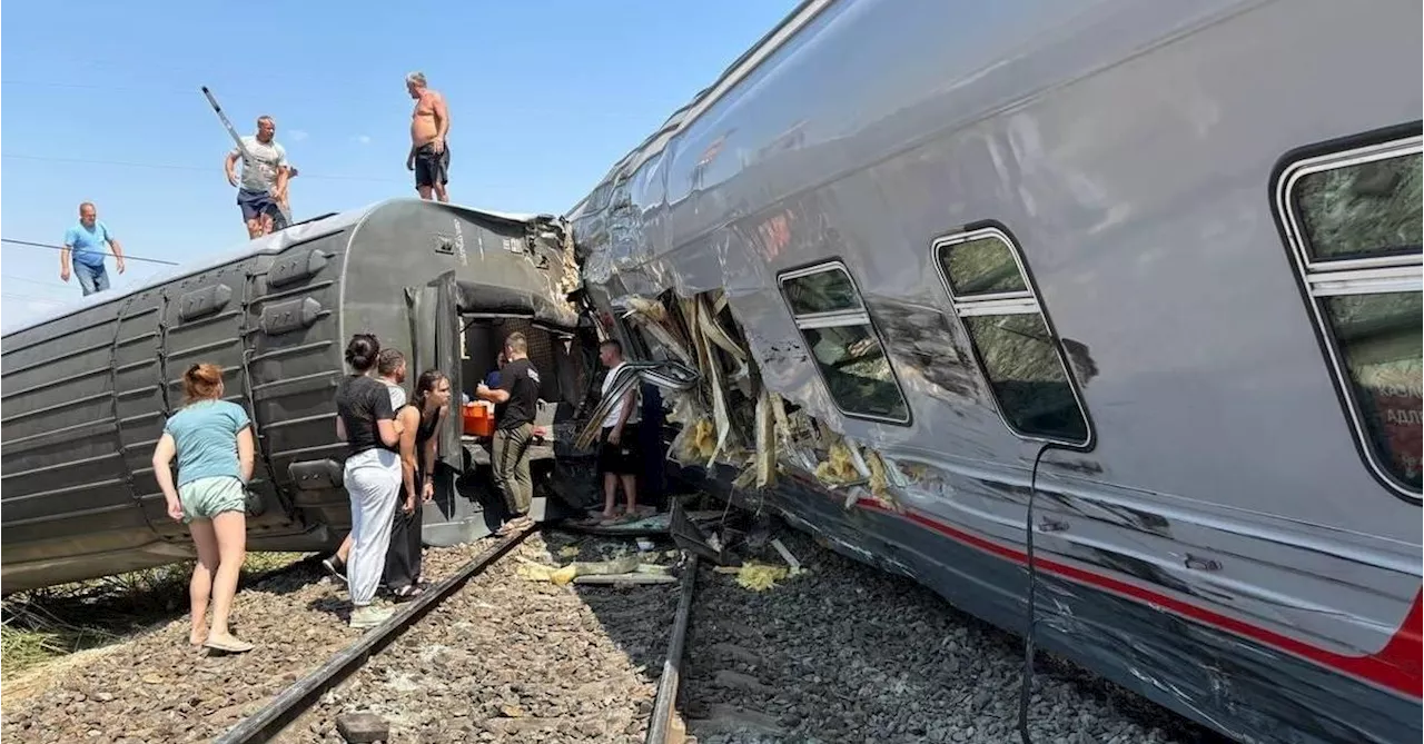 Entgleister Passagierzug in Russland: Rund 140 Verletzte