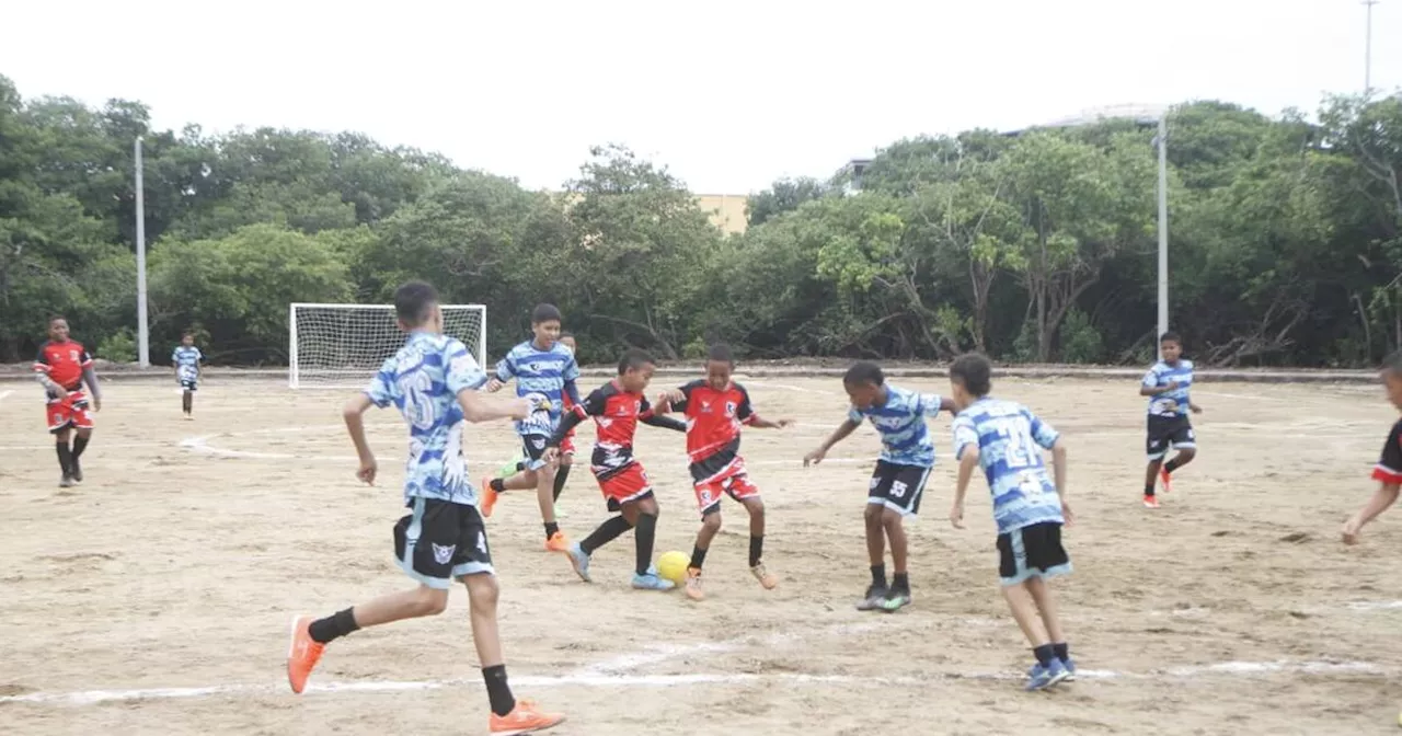 ¡Buena esa!: Parque Espíritu del Manglar, con cancha para el fútbol menor