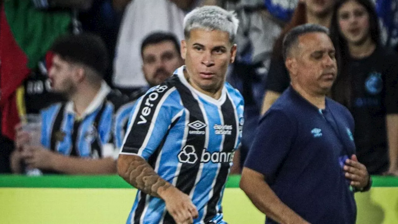 Soteldo decide, Grêmio vence o Vasco e deixa o Z-4 do Brasileirão